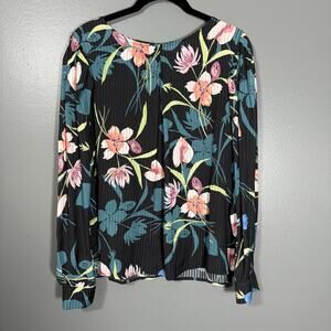 Tinsel Women's Retro Glam Black Floral Blouse - Size Petite Medium PM - Classic